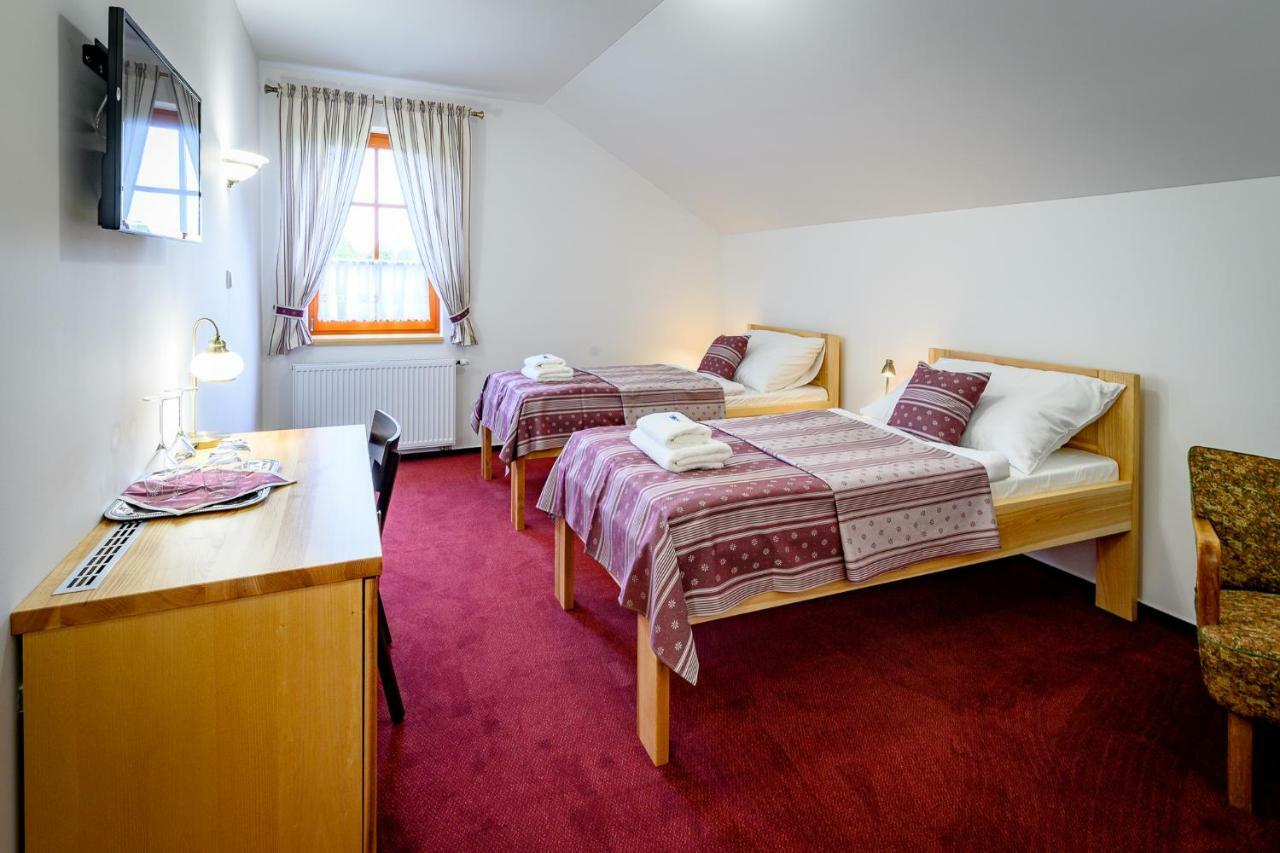 Vencluv Statek Hotel Javornice Ngoại thất bức ảnh